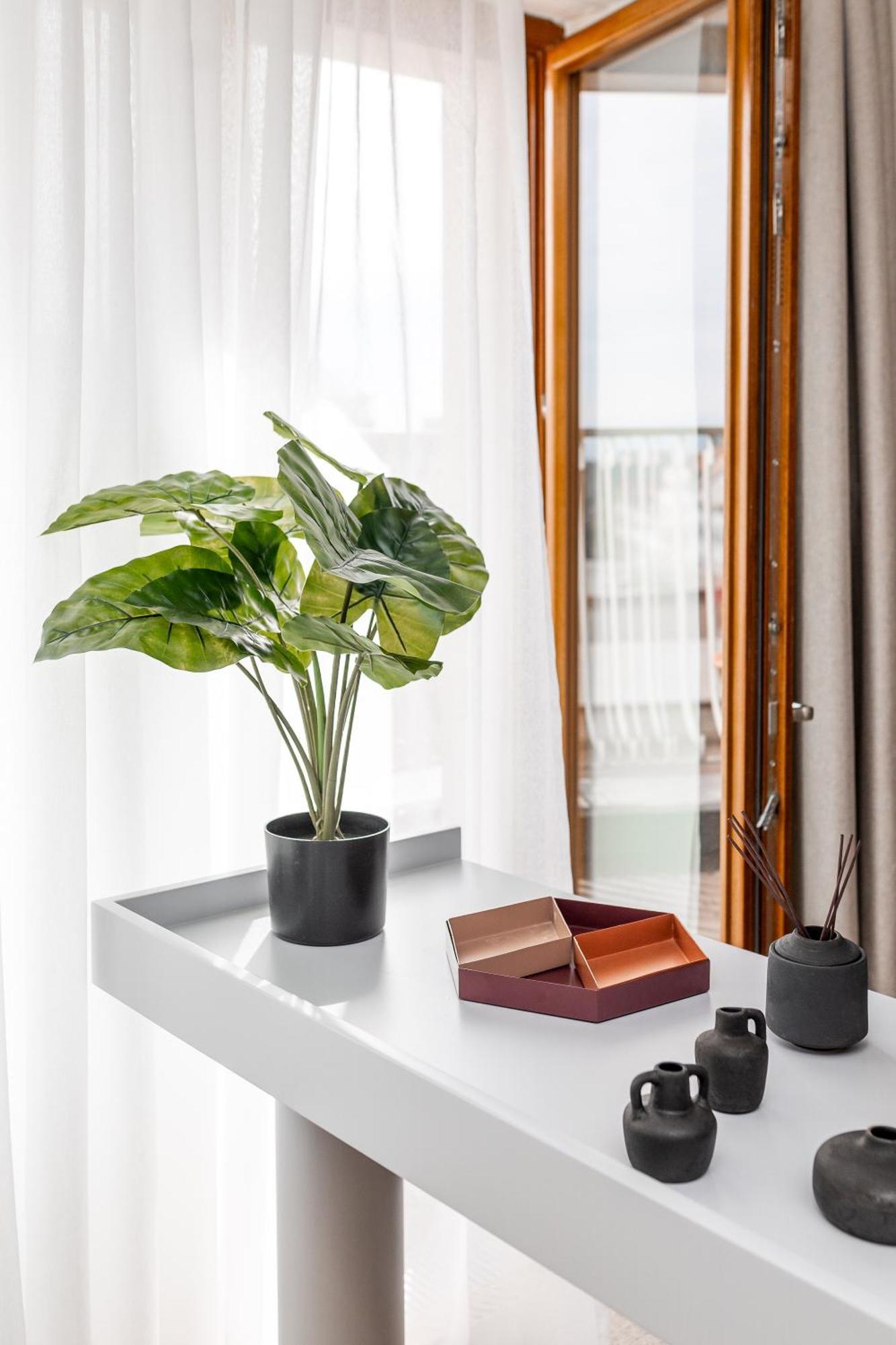 Catalog Boutique Rooms ブラチスラヴァ エクステリア 写真